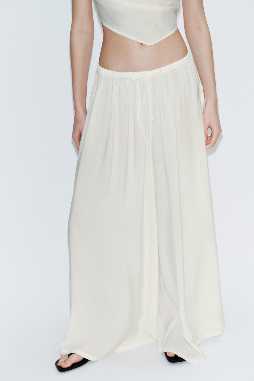 TROUSERS WITH DRAWSTRINGS